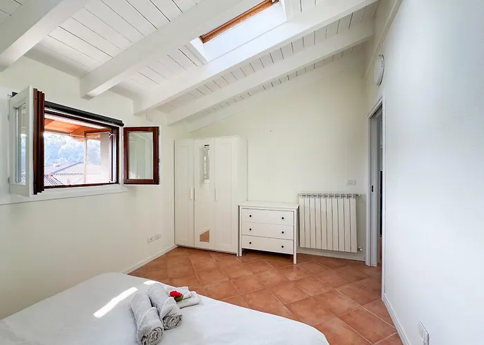 Trinade * Ternate (Varese)