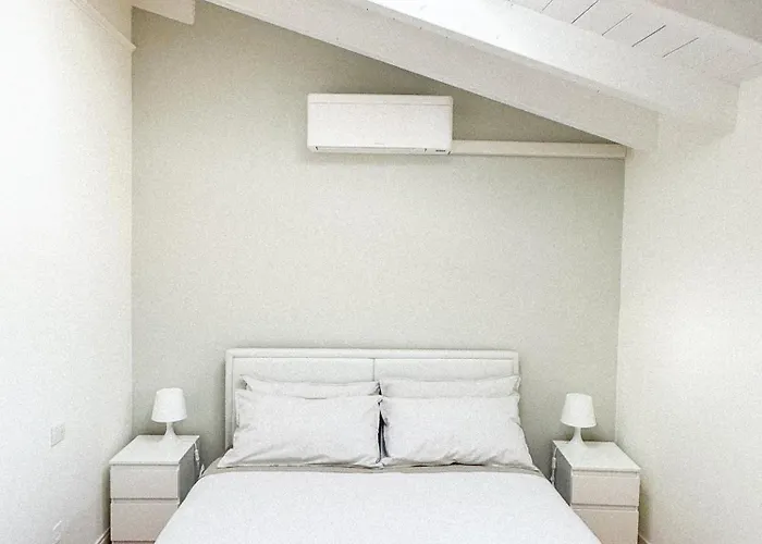 Apartament Trinade Ternate (Varese)